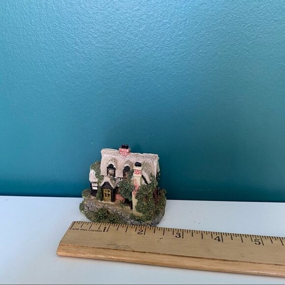 Miniature HOUSE FIGURINE The Aristocrat Collection EPL Tudor Cottage Collectible - Picture 9 of 9
